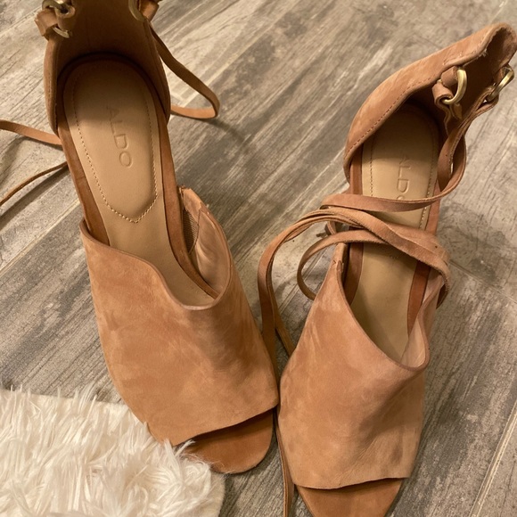 Aldo heels - Picture 1 of 7